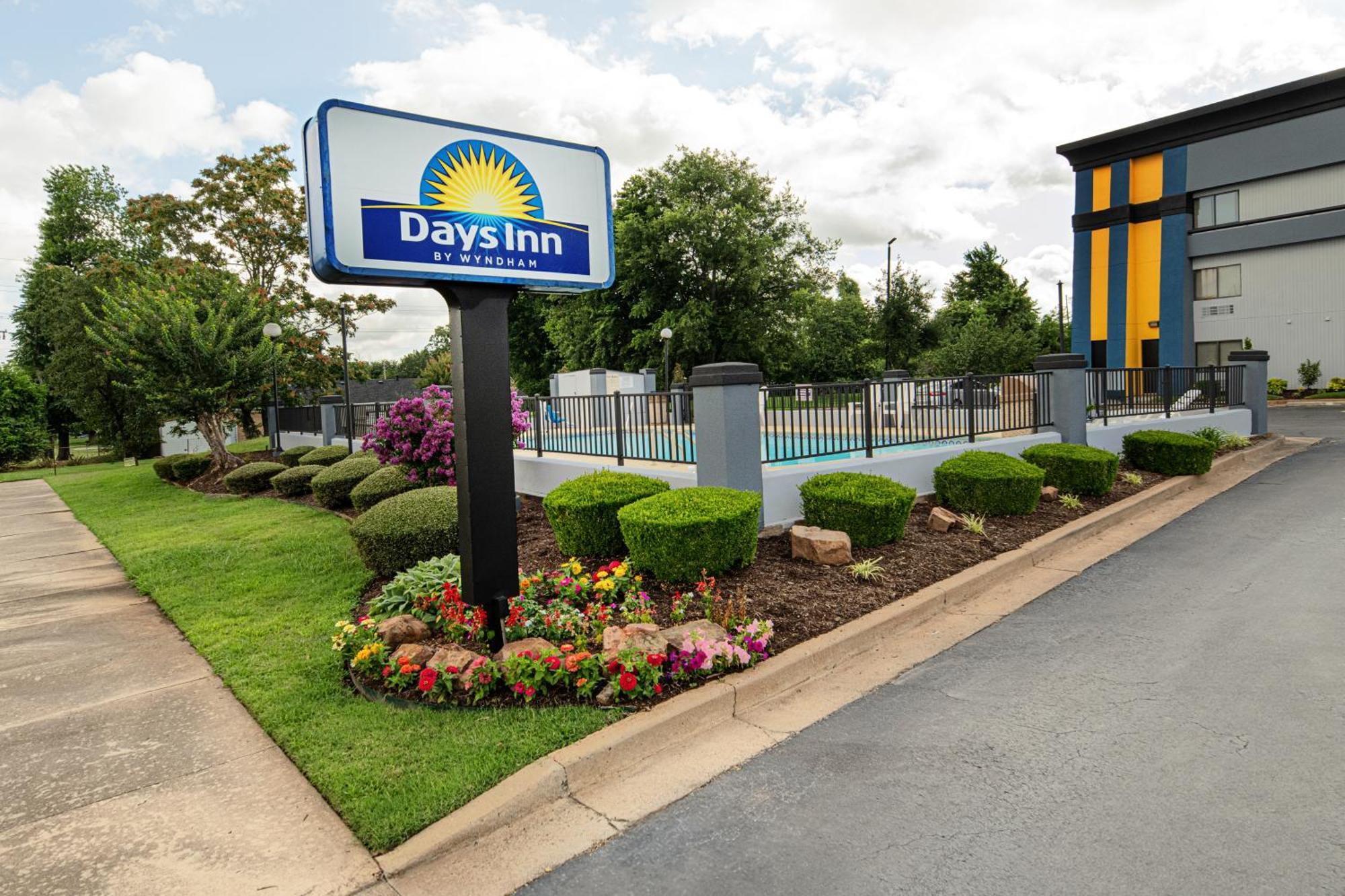 Days Inn By Wyndham Fort Smith Eksteriør billede